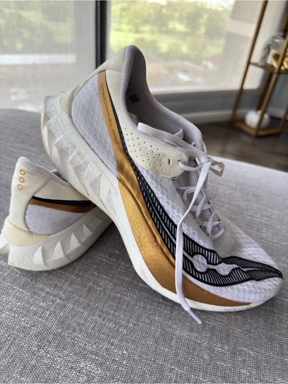Saucony Men’s  White and Gold Performance Running Shoes
